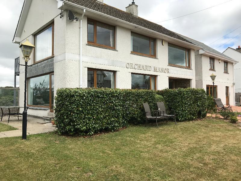 Orchard Manor Hotel Probus Eksteriør billede